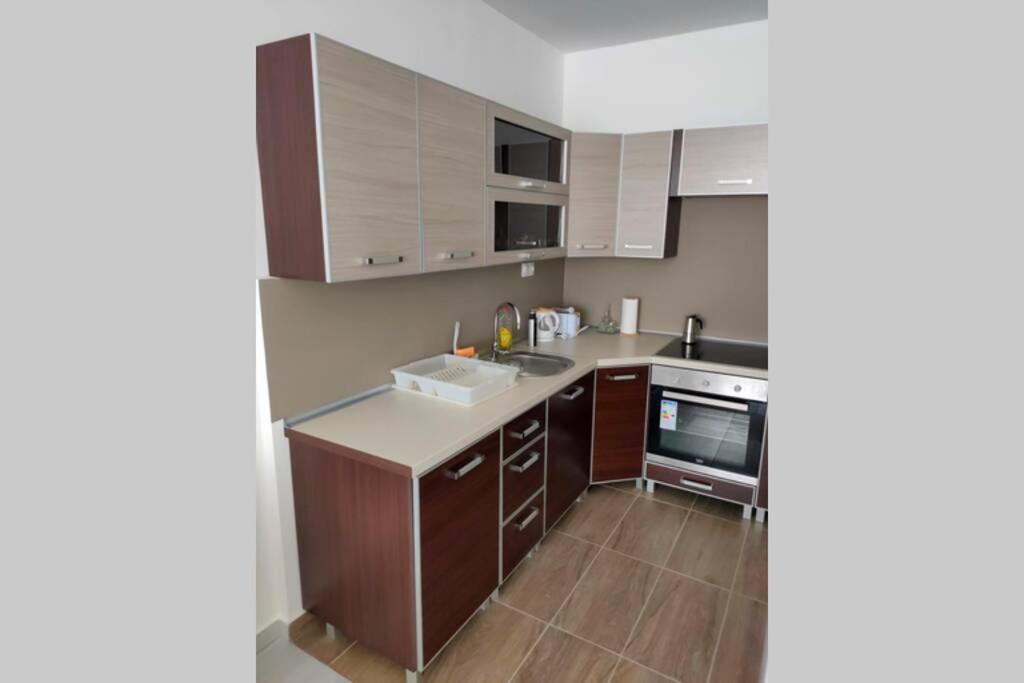 Plaza Apartman - City Center, Free Parking, Free Wifi Debrecen Eksteriør bilde